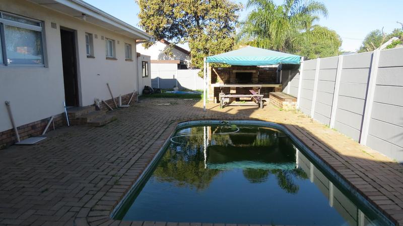 3 Bedroom Property for Sale in Panorama Western Cape